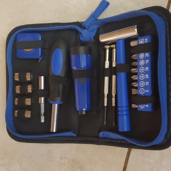New Miniature Compact Tool Set - Picture 1 of 4